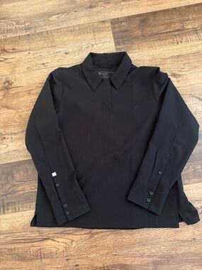 Figs Black womens long-Sleeve Dress scrub top w pockets medium